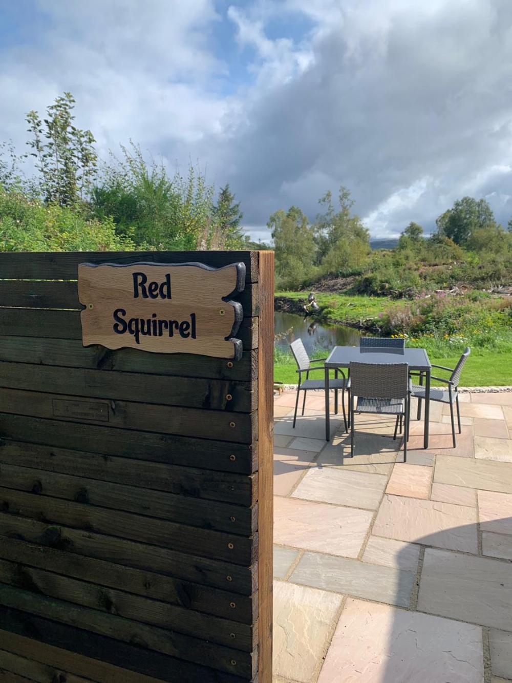 Red Squirrel Pod With Hot Tub Villa โอบาน ภายนอก รูปภาพ